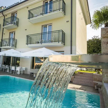 Hotel Eden 4*
